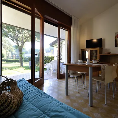 Villaggio Club Dei Pini ビビオーネ