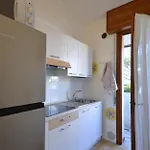 Villaggio Club Dei Pini 빌라 비비오네