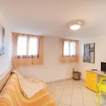 Villaggio Club Dei Pini 빌라