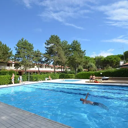 Villa Villaggio Club Dei Pini